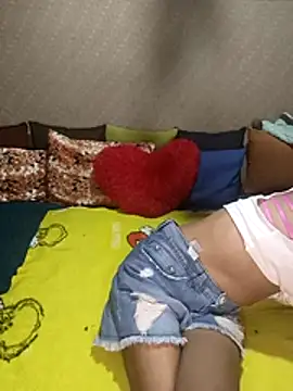 Snapshot of emali_baba chatting on 14, 12, 2025 emali baba online show from 14, 12, 2025