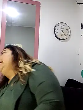 Snapshot of curvy_diva_ chatting on 16, 9, 2025 curvy diva online show from 16, 9, 2025