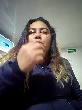 Snapshot of curvy_diva_ chatting on 17, 10, 2025 curvy diva online show from 17, 10, 2025