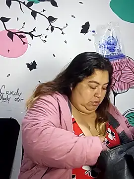 Snapshot of curvy_diva_ chatting on 20, 10, 2025 curvy diva online show from 20, 10, 2025