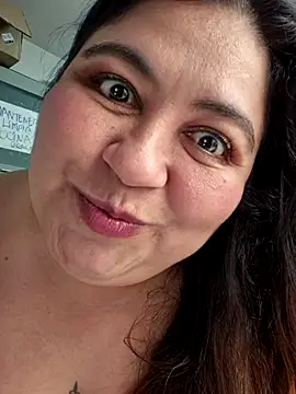 Snapshot of curvy_diva_ chatting on 23, 10, 2025 curvy diva online show from 23, 10, 2025