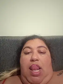 Snapshot of curvy_diva_ chatting on 10, 11, 2025 curvy diva online show from 10, 11, 2025