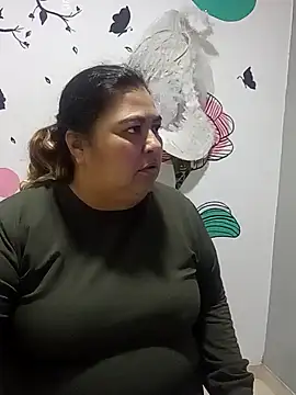 Snapshot of curvy_diva_ chatting on 19, 11, 2025 curvy diva online show from 19, 11, 2025