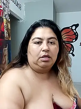 Snapshot of curvy_diva_ chatting on 5, 12, 2025 curvy diva online show from 5, 12, 2025