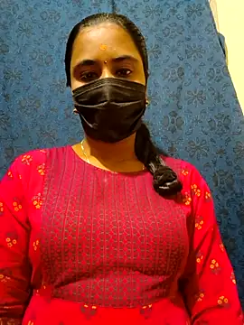 Snapshot of mini-queen chatting on 3, 12, 2025 mini-queen online show from 3, 12, 2025