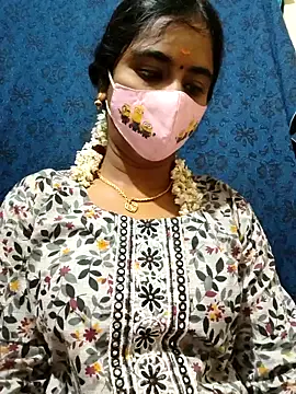 Snapshot of mini-queen chatting on 18, 1, 2026 mini-queen online show from 18, 1, 2026