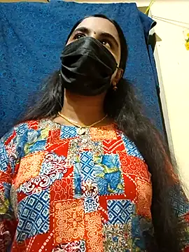 Snapshot of mini-queen chatting on 19, 4, 2026 mini-queen online show from 19, 4, 2026