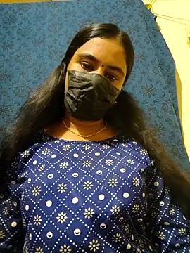 Snapshot of mini-queen chatting on 14, 6, 2026 mini-queen online show from 14, 6, 2026
