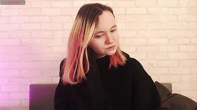 Ericha Stone online show from 15, 3, 2026