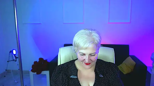 Snapshot of MaryMogan chatting on 13, 9, 2025 MaryMogan online show from 13, 9, 2025