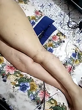 Snapshot of Mayamimi chatting on 8, 11, 2025 Mayamimi online show from 8, 11, 2025