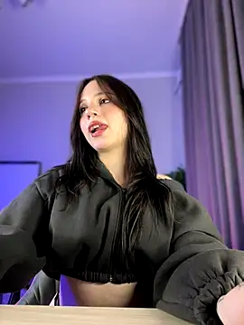 Snapshot of YourLittleDevil chatting on 21, 9, 2025 YourLittleDevil online show from 21, 9, 2025