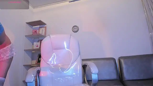 Snapshot of Angeel_of_lust chatting on 28, 10, 2025 Angeel of lust online show from 28, 10, 2025