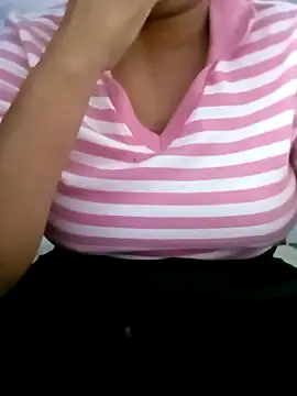 Snapshot of joyajaan911 chatting on 14, 9, 2025 joyajaan911 online show from 14, 9, 2025