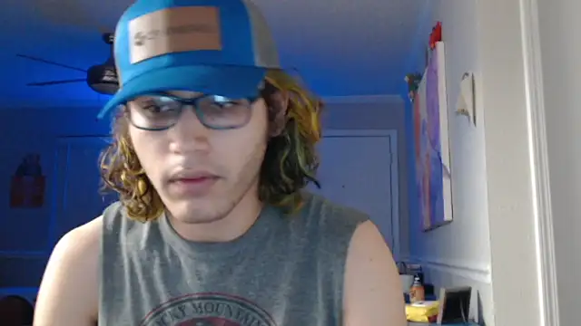 Snapshot of zacthefeetguy chatting on 20, 12, 2025 zacthefeetguy online show from 20, 12, 2025