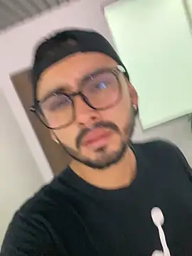 cristopher wallacee online show from 31, 10, 2025