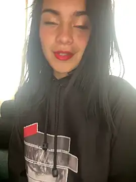 Snapshot of blinkiii_ chatting on 28, 9, 2025 blinkiii online show from 28, 9, 2025