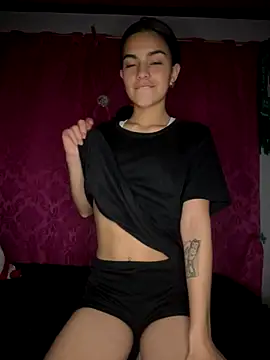 Snapshot of blinkiii_ chatting on 28, 11, 2025 blinkiii online show from 28, 11, 2025