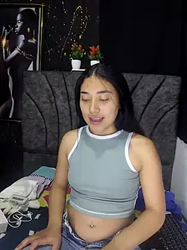 Snapshot of AmberGold- chatting on 17, 9, 2025 AmberGold- online show from 17, 9, 2025