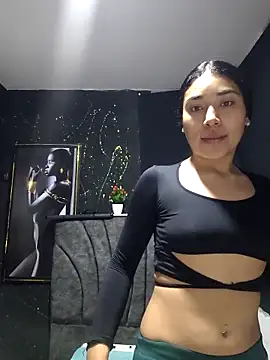 Snapshot of AmberGold- chatting on 18, 9, 2025 AmberGold- online show from 18, 9, 2025