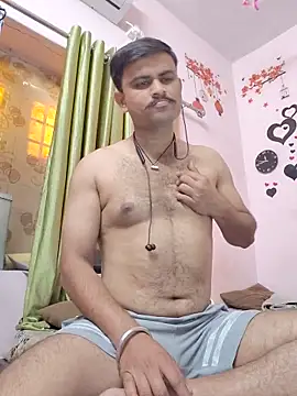 Snapshot of Frvgggghh chatting on 5, 12, 2025 Frvgggghh online show from 5, 12, 2025