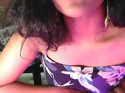 Snapshot of shaalu_sharma chatting on 7, 1, 2026 shaalu sharma online show from 7, 1, 2026