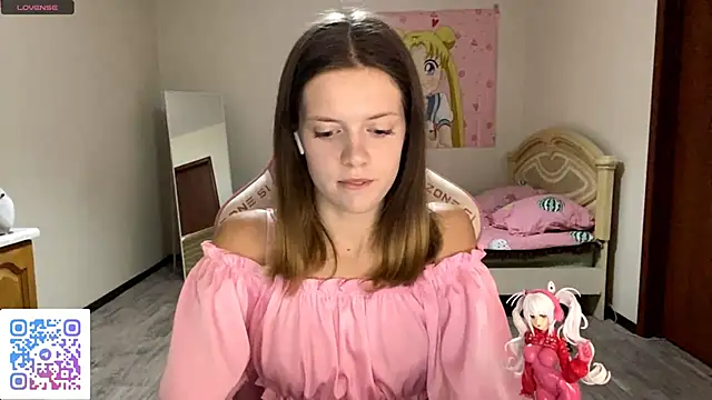 Snapshot of VibeQueenLucy chatting on 29, 9, 2025 VibeQueenLucy online show from 29, 9, 2025