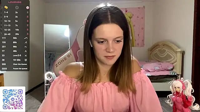 Snapshot of VibeQueenLucy chatting on 1, 10, 2025 VibeQueenLucy online show from 1, 10, 2025