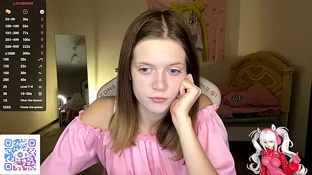 Snapshot of VibeQueenLucy chatting on 10, 10, 2025 VibeQueenLucy online show from 10, 10, 2025