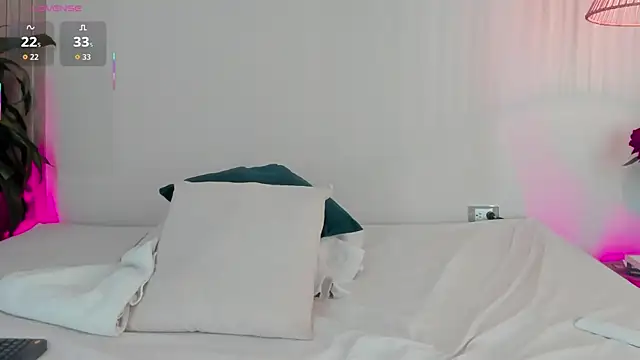 Snapshot of Cristalfoxy_ chatting on 6, 11, 2025 Cristalfoxy online show from 6, 11, 2025