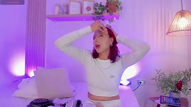 Snapshot of Cristalfoxy_ chatting on 20, 12, 2025 Cristalfoxy online show from 20, 12, 2025