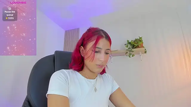 Snapshot of Cristalfoxy_ chatting on 12, 1, 2026 Cristalfoxy online show from 12, 1, 2026