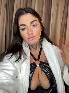 Snapshot of IrishmilfAnna chatting on 7, 5, 2026 IrishmilfAnna online show from 7, 5, 2026