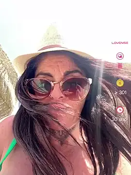 Snapshot of IrishmilfAnna chatting on 14, 5, 2026 IrishmilfAnna online show from 14, 5, 2026