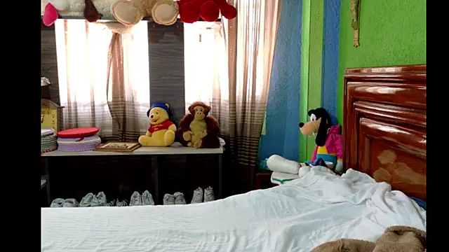  Charlize theron  online show from 2, 4, 2026