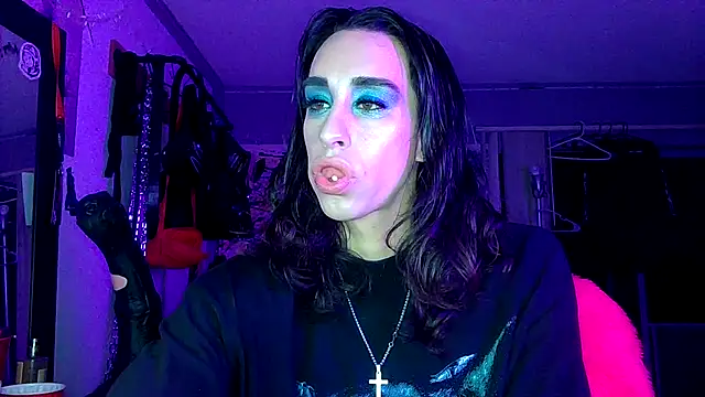 Snapshot of xoFrankie chatting on 30, 10, 2025 xoFrankie online show from 30, 10, 2025