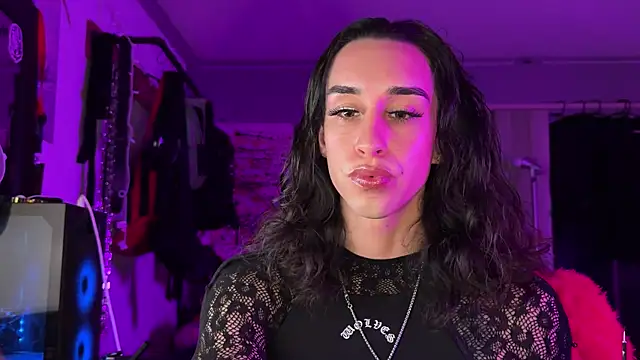 Snapshot of xoFrankie chatting on 20, 11, 2025 xoFrankie online show from 20, 11, 2025