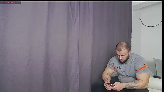 Snapshot of RickyMiami1 chatting on 7, 1, 2026 RickyMiami1 online show from 7, 1, 2026