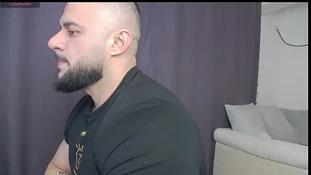 Snapshot of RickyMiami1 chatting on 12, 2, 2026 RickyMiami1 online show from 12, 2, 2026