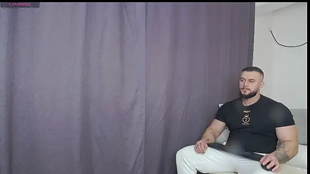 Snapshot of RickyMiami1 chatting on 13, 2, 2026 RickyMiami1 online show from 13, 2, 2026