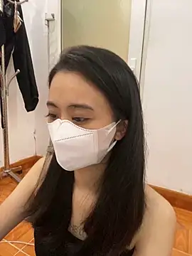 Snapshot of Mochi21 chatting on 4, 10, 2025 Mochi21 online show from 4, 10, 2025