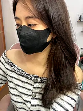 Snapshot of Mochi21 chatting on 23, 11, 2025 Mochi21 online show from 23, 11, 2025