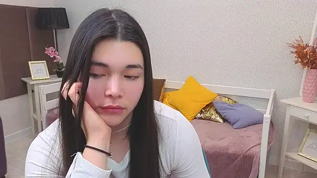 Snapshot of Albi_Glow chatting on 14, 12, 2025 Albi Glow online show from 14, 12, 2025