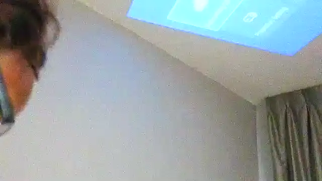 Snapshot of CinnaCakesss chatting on 12, 10, 2025 CinnaCakesss online show from 12, 10, 2025