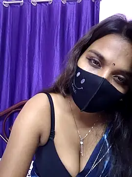 Snapshot of cutie_pei002 chatting on 25, 11, 2025 cutie pei002 online show from 25, 11, 2025