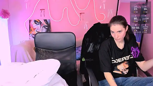 khloebeauty online show from 14, 4, 2026