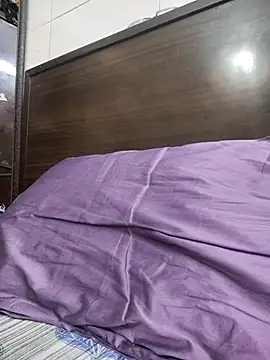 Snapshot of meenu_bhabhi547 chatting on 27, 9, 2025 meenu bhabhi547 online show from 27, 9, 2025