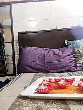 Snapshot of meenu_bhabhi547 chatting on 17, 10, 2025 meenu bhabhi547 online show from 17, 10, 2025