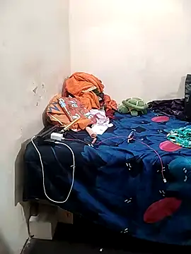 Snapshot of meenu_bhabhi547 chatting on 29, 10, 2025 meenu bhabhi547 online show from 29, 10, 2025