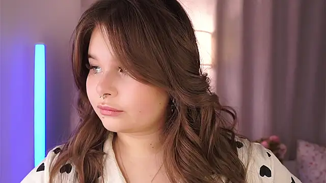 Anna Nicol online show from 2, 12, 2025